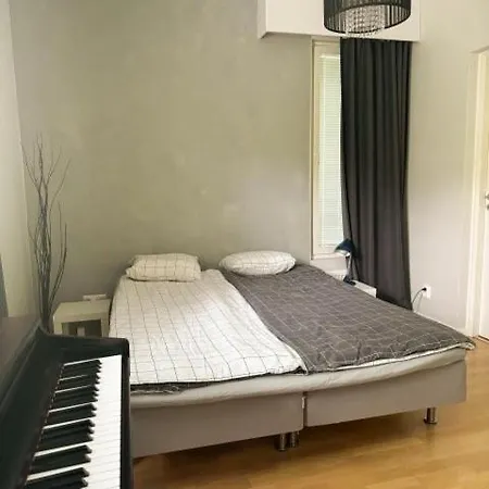Lovely 1-bedroom With Patio And Sauna Апартаменты Тампере