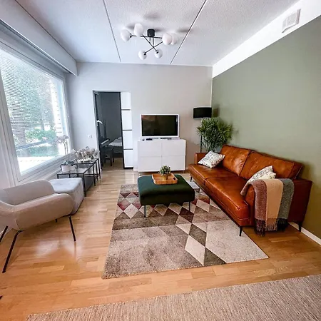 Lovely 1-bedroom With Patio And Sauna Тампере